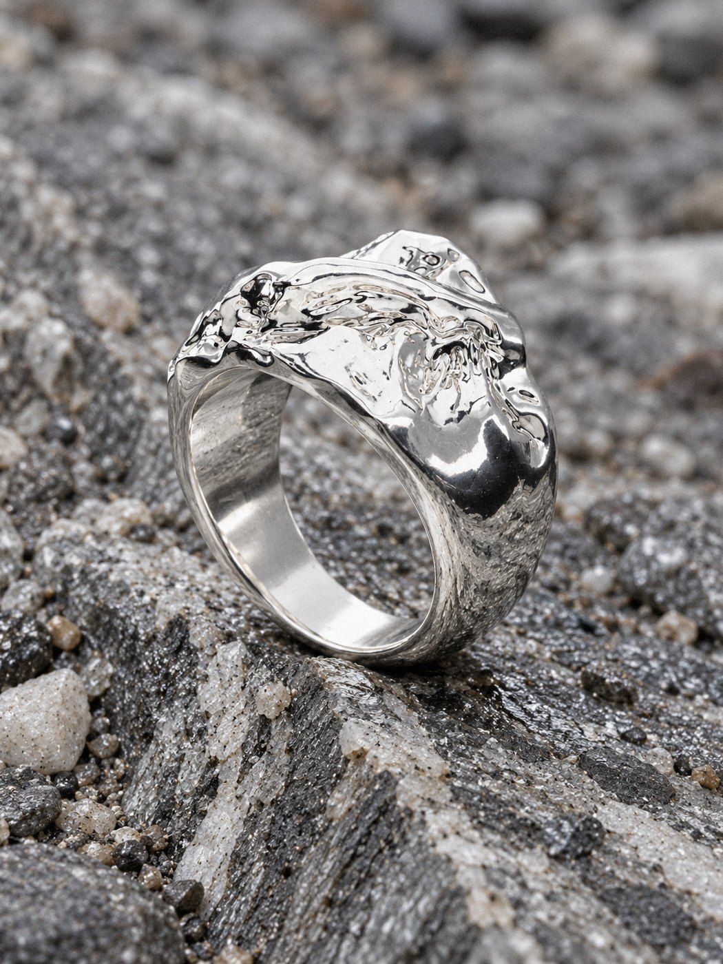 Ridge No. 008 in sterling silver, still life on rock
