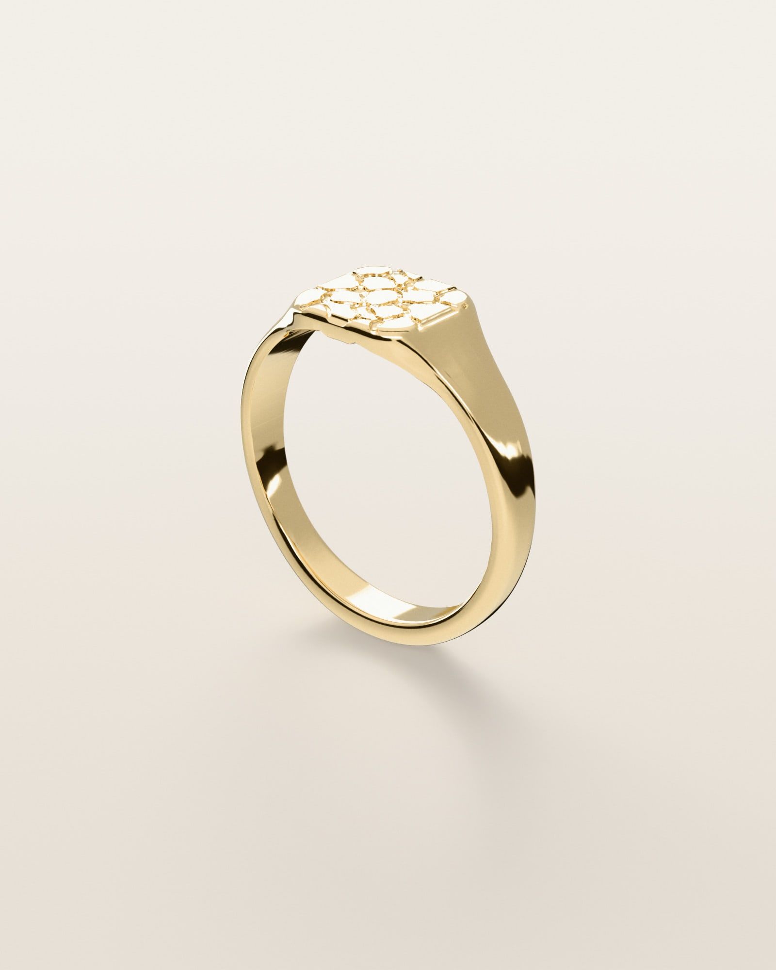 No. 445 Pinky nugget ring, three-quarter view, 14K yellow gold, rendered from the production 3D file