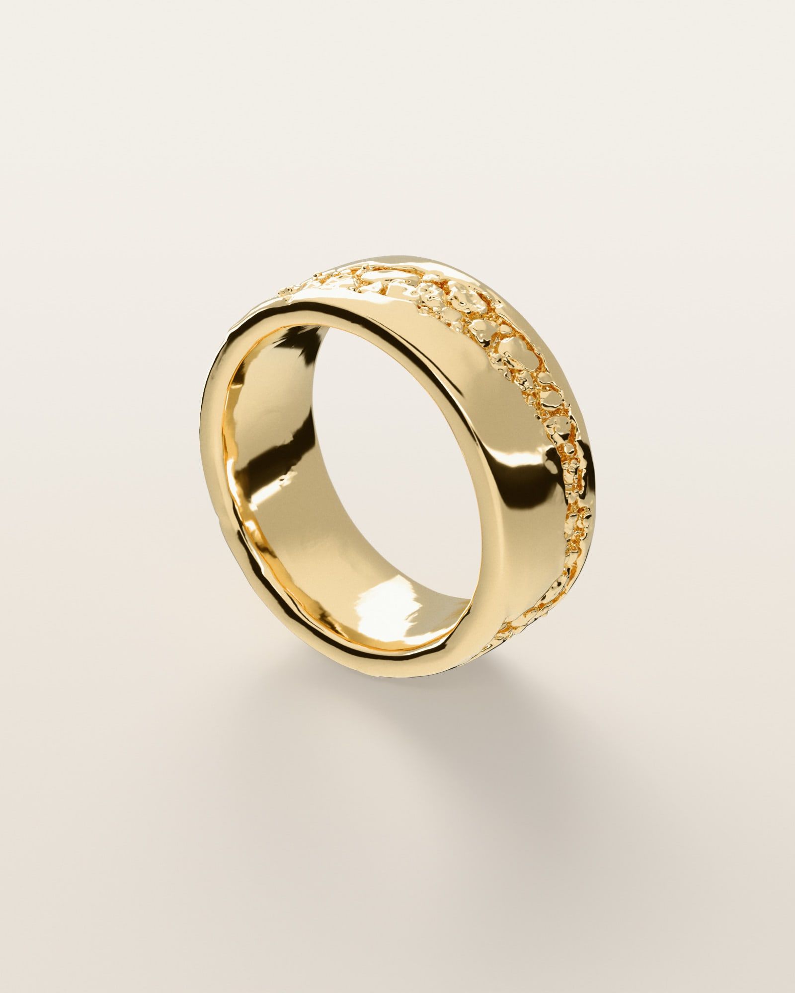No. 519 Seam nugget ring, three-quarter view, 14K yellow gold, rendered from the production 3D file