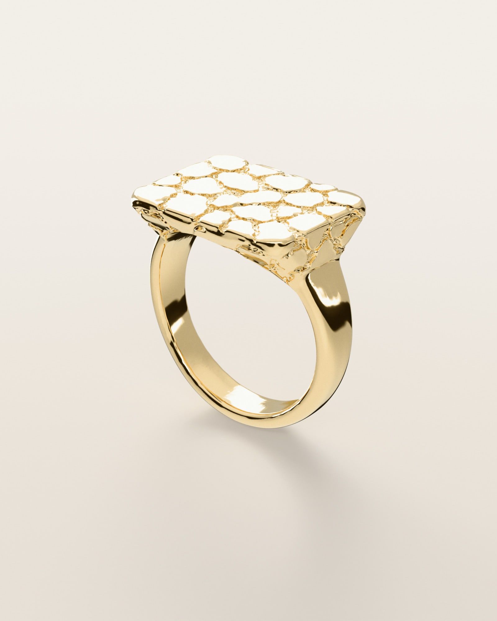 No. 433 Wide Face nugget ring, three-quarter view, 14K yellow gold, rendered from the production 3D file