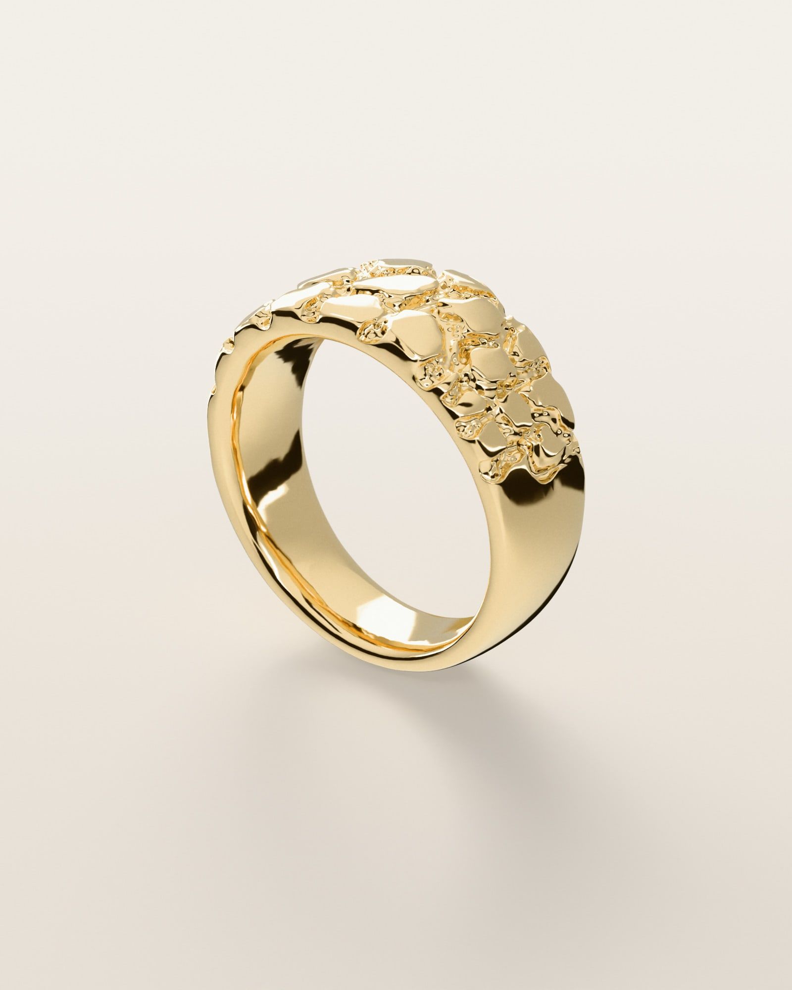 No. 102 Drift nugget ring, three-quarter view, 14K yellow gold, rendered from the production 3D file