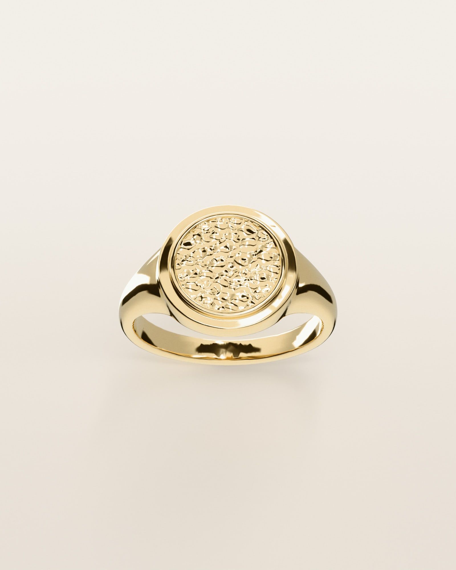No. 104 Knuckle nugget ring, the nugget pattern, face on, 14K yellow gold, rendered from the production 3D file