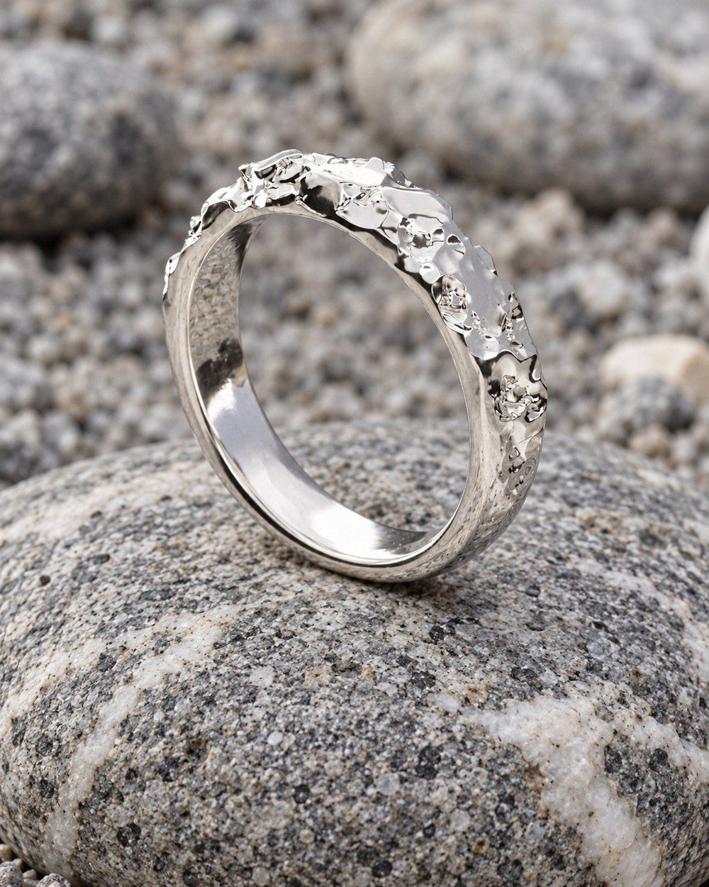 Slim No. 024 in sterling silver, still life