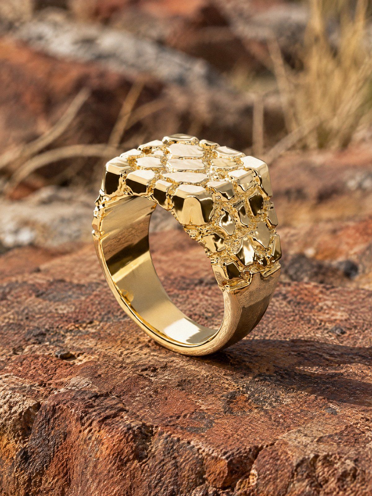 Statement XL No. 408 in solid 14K gold, still life on weathered stone and wood