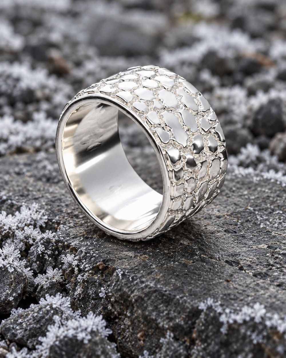 Cigar Band No. 447 in sterling silver, still life