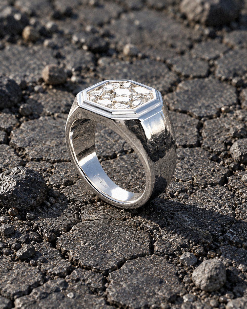 Octagon No. 531 in sterling silver, still life