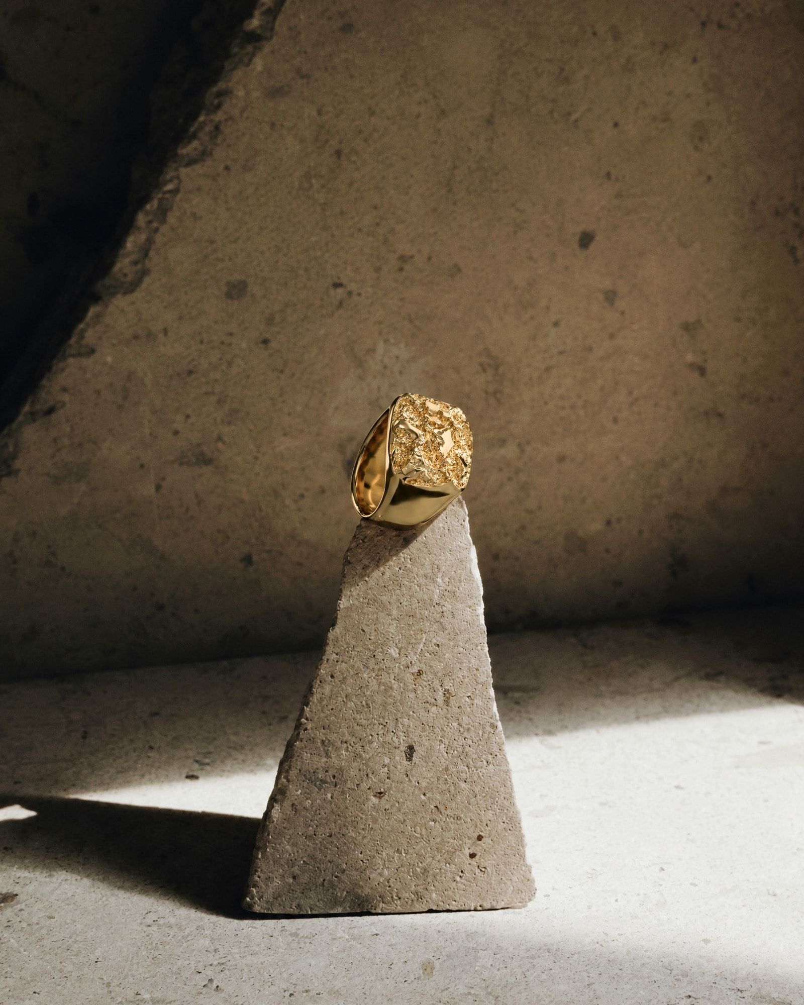 No. 014 The Block nugget ring on rock, 14K yellow gold